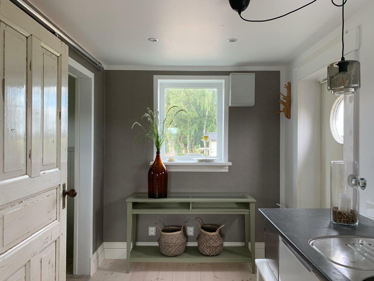 וארברג Station Bed And Kitchen Guesthouse מראה חיצוני תמונה
