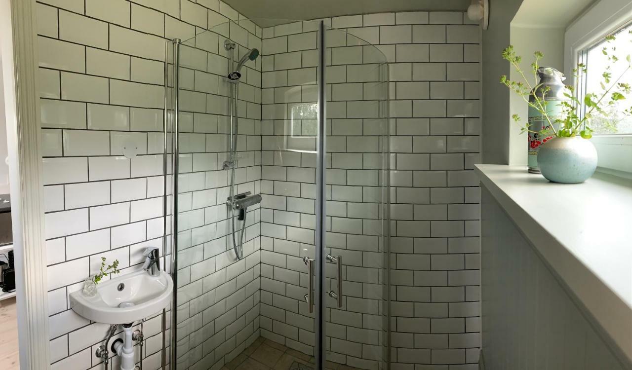 וארברג Station Bed And Kitchen Guesthouse מראה חיצוני תמונה